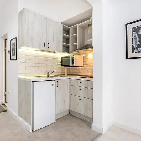 Jazz & Wine & Next To Sea Garden & Parking & Hbo & Netflix & 2 Bathrooms Варна