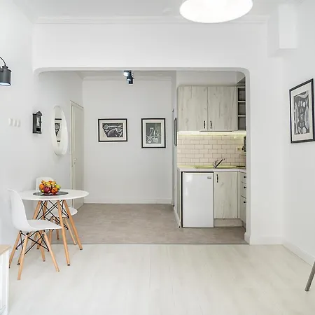 Jazz & Wine & Next To Sea Garden & Parking & Hbo & Netflix & 2 Bathrooms * Варна