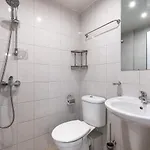 Apartment Jazz & Wine & Next To Sea Garden & Parking & Hbo & Netflix & 2 Bathrooms