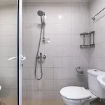 Apartment Jazz & Wine & Next To Sea Garden & Parking & Hbo & Netflix & 2 Bathrooms Varna