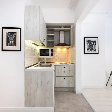 Appartement Jazz & Wine & Next To Sea Garden & Parking & Hbo & Netflix & 2 Bathrooms *
