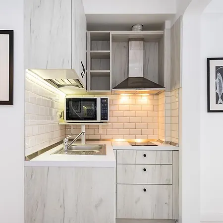 Jazz & Wine Apartment & Next To Sea Garden & Parking & Hbo & Netflix & 2 Bathrooms 아파트 바르나