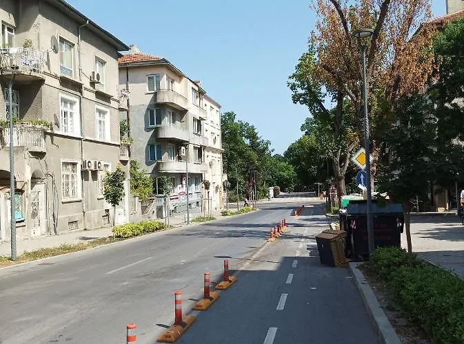 Boutique 100sqm apARTment&2 Bathrooms&Next to Sea Garden&Parking&HBO&Netflix Appartement Varna