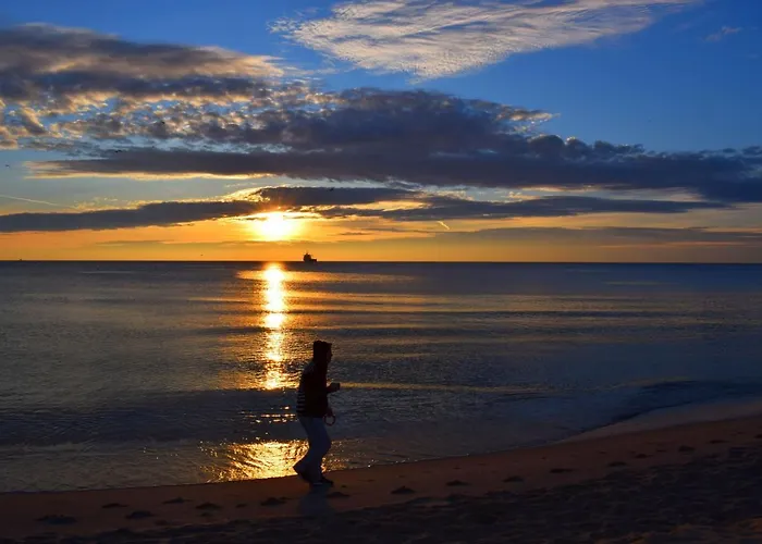 Jazz & Wine Apartment & Next To Sea Garden & Parking & Hbo & Netflix & 2 Bathrooms * Warna