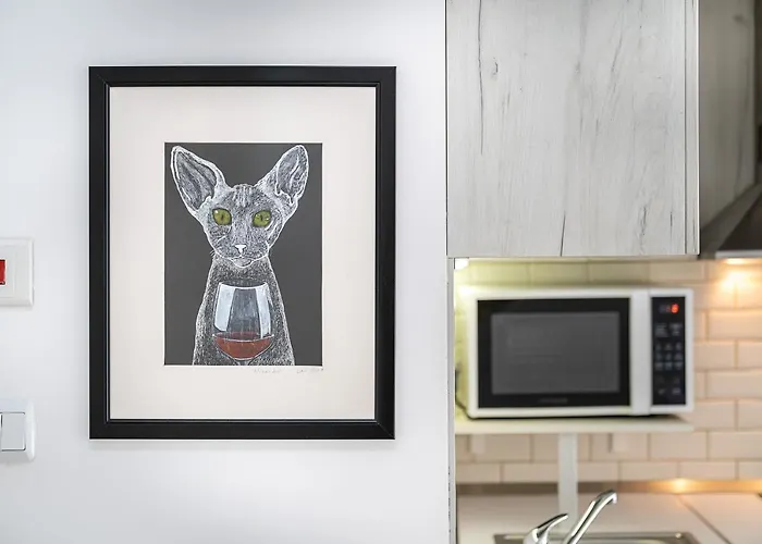 Boutique 100sqm apARTment&2 Bathrooms&Next to Sea Garden&Parking&HBO&Netflix *