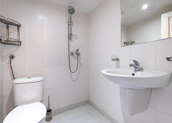 Apartment Jazz & Wine Apartment & Next To Sea Garden & Parking & Hbo & Netflix & 2 Bathrooms Warna