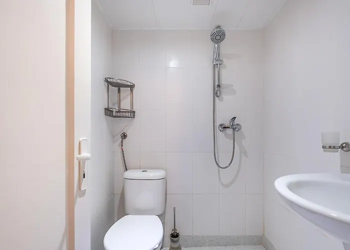 Boutique 100sqm apARTment&2 Bathrooms&Next to Sea Garden&Parking&HBO&Netflix * Varna