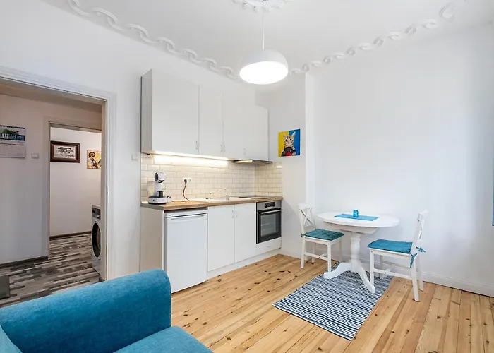 Jazz & Wine Apartment & Next To Sea Garden & Parking & Hbo & Netflix & 2 Bathrooms * 바르나