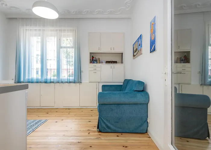 Appartement Boutique 100sqm apARTment&2 Bathrooms&Next to Sea Garden&Parking&HBO&Netflix